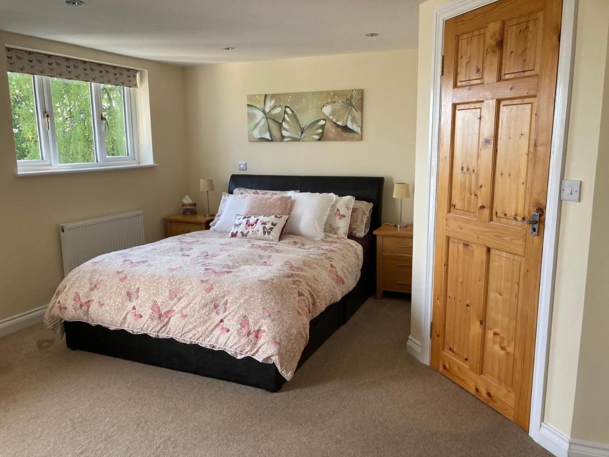 East Hillerton House Guest House Кредитън Екстериор снимка