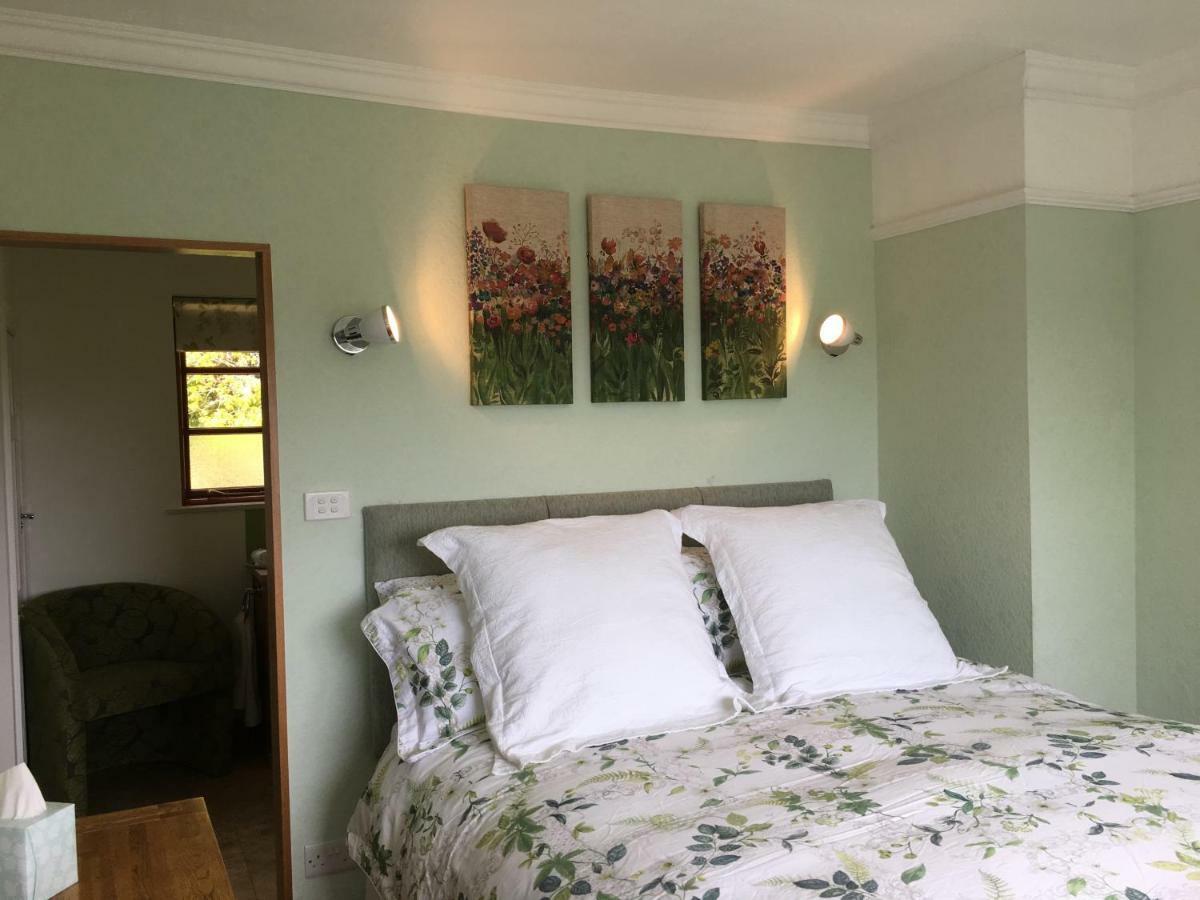 East Hillerton House Guest House Кредитън Екстериор снимка