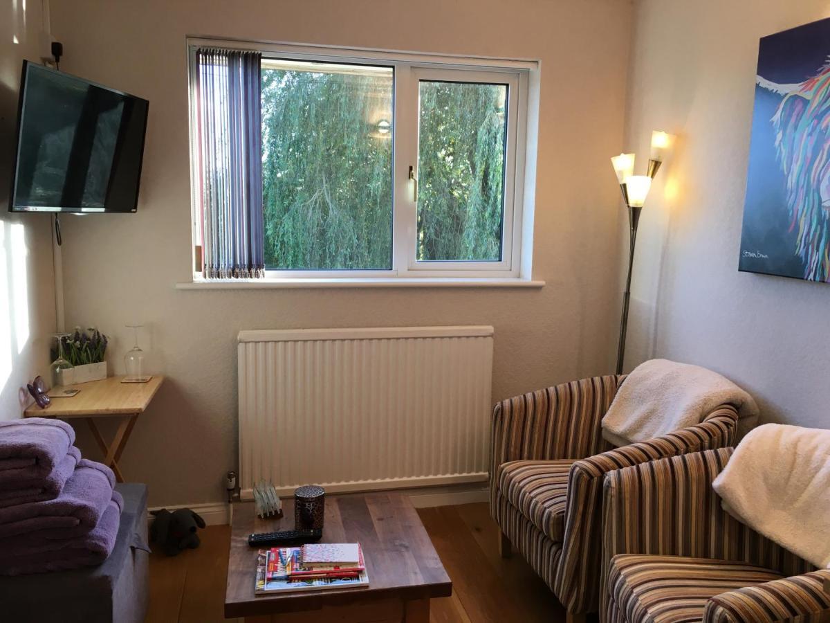 East Hillerton House Guest House Кредитън Екстериор снимка